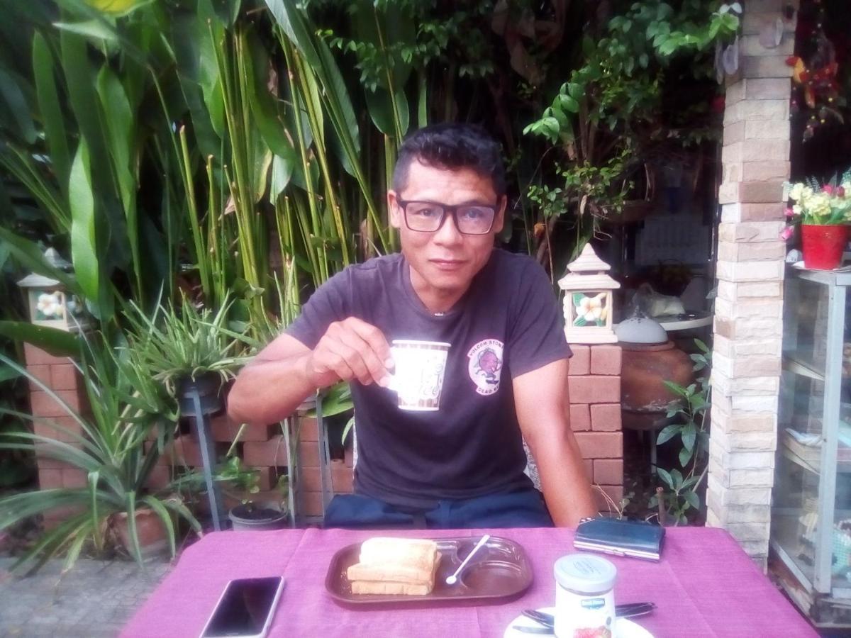 Bed and Breakfast Ban Kru Ae Mixed Dorm Bangkok Esterno foto